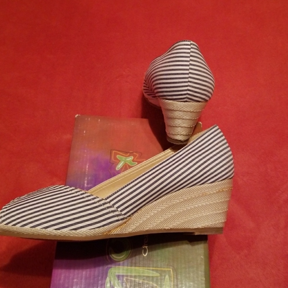 Peep Toe Espadrilles - Picture 3 of 4